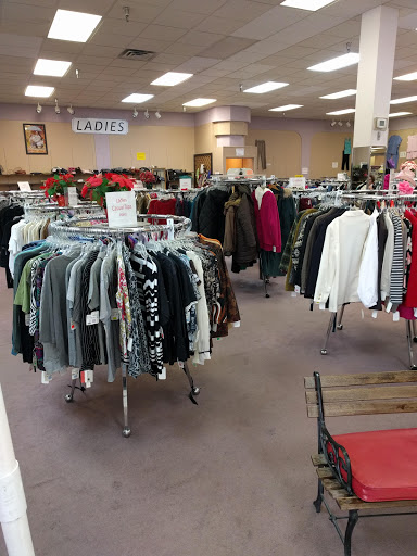 Thrift Store «Threads Of Hope Thrift Store», reviews and photos, 230 Woodmere Mall, Crossville, TN 38555, USA