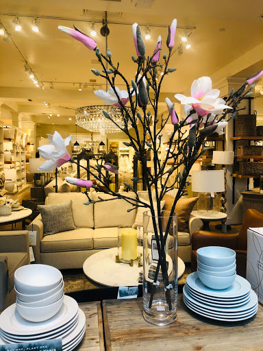 Furniture Store «Pottery Barn», reviews and photos, 4011 Westheimer Rd, Houston, TX 77027, USA