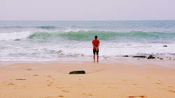 Foto von The Hidden Twin beach mit geräumige küstenlinie