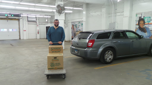 Truck Rental Agency «U-Haul Moving & Storage of Bronzeville», reviews and photos, 2601 S La Salle St, Chicago, IL 60616, USA