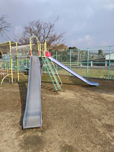 北梅本小山公園