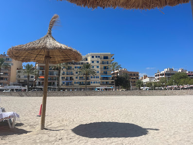 Caseta de socorrista Carrer dels Palangres, 20, Playa de Palma, 07610 Ca'n Pastilla, Balearic Islands, España