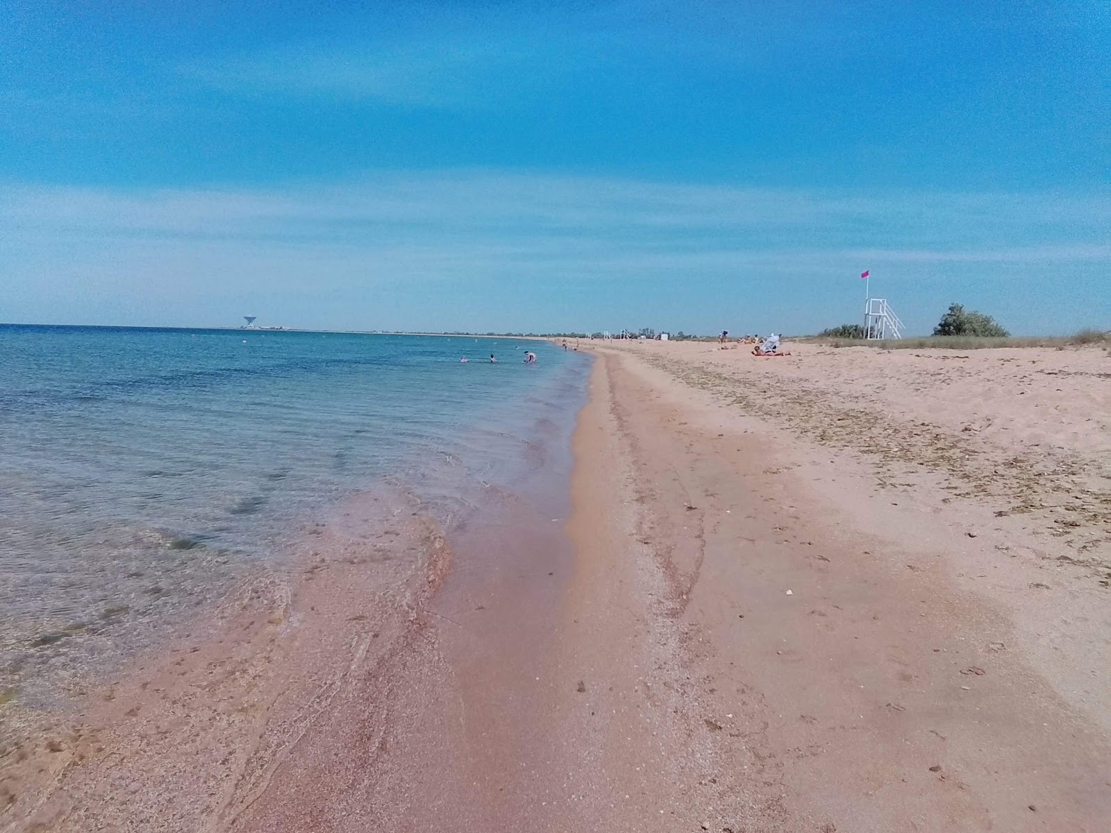 Foto di Zaozernoe beach III con parzialmente pulito livello di pulizia