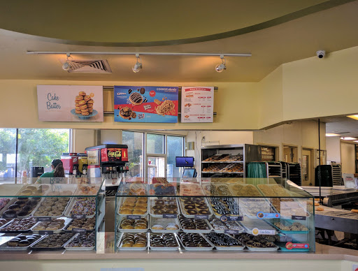 Bakery «Krispy Kreme Doughnuts», reviews and photos, 2600 S Cooper St, Arlington, TX 76015, USA