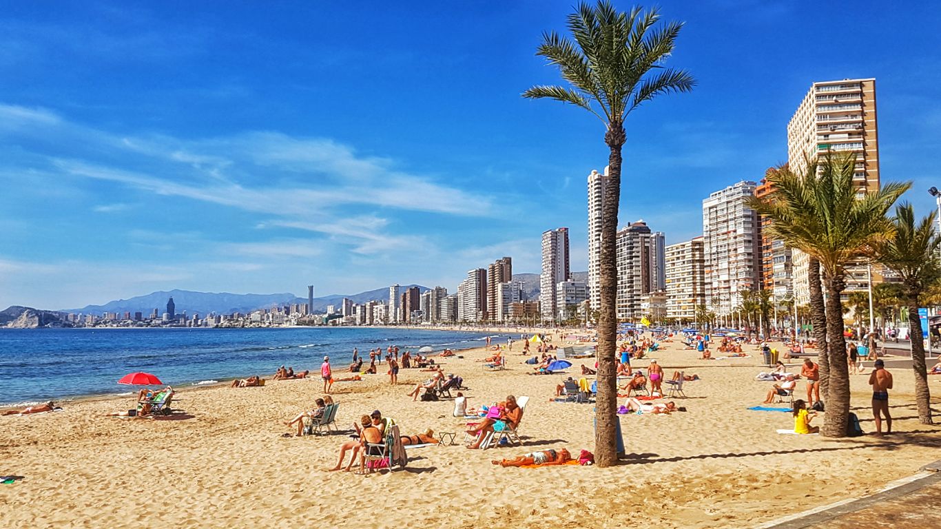 Foto av Levante strand med hög nivå av renlighet