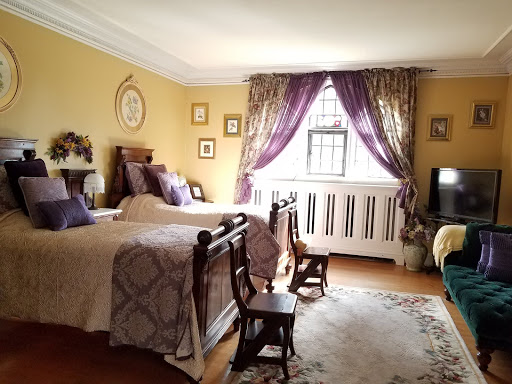 Bed & Breakfast «Thornewood Castle Bed and Breakfast», reviews and photos, 8601 N Thorne Ln SW, Lakewood, WA 98498, USA