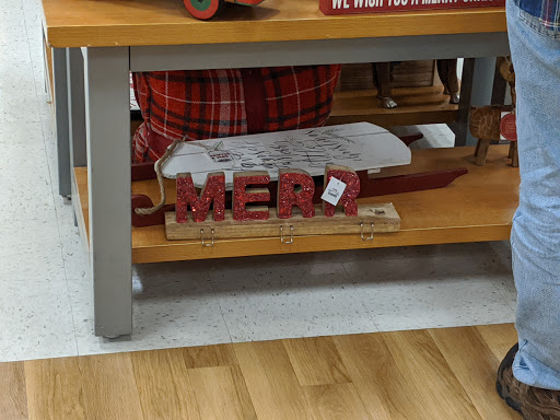 Department Store «T.J. Maxx», reviews and photos, 5 Main St, East Hartford, CT 06118, USA