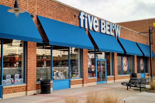 Variety Store «Five Below», reviews and photos, 1730 W Fullerton Ave #17, Chicago, IL 60614, USA