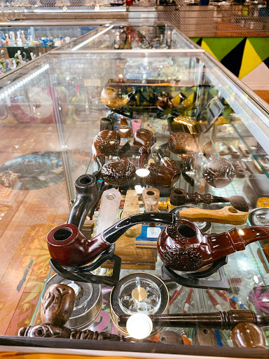 Tobacco Shop «The Pipe King Smoke Shop and Vape Store», reviews and photos, 303 N Mountain Ave, Upland, CA 91786, USA