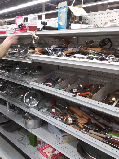 Association or Organization «Goodwill Industries of the Columbia Willamette», reviews and photos, 1943 SE 6th Ave, Portland, OR 97214, USA