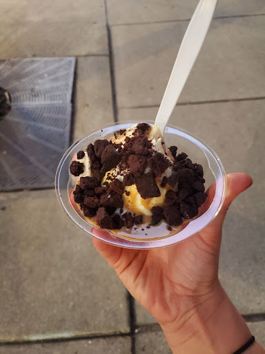 American Restaurant «Lickity Split Frozen Custard», reviews and photos, 6056 N Broadway St, Chicago, IL 60660, USA