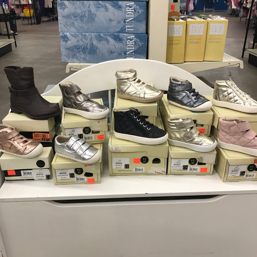 Grocery Store «P & R Discount Grocery», reviews and photos, 600 Scranton Carbondale Hwy, Eynon, PA 18403, USA