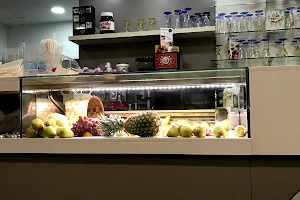 Italian ice cream parlor Monalisa image