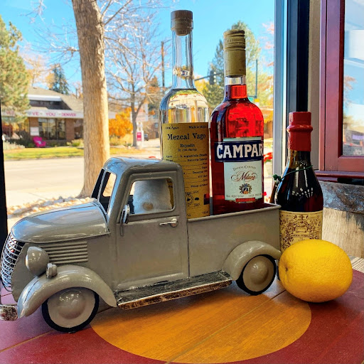 Liquor Store «Bonnie Brae Wine & Liquor Mart», reviews and photos, 785 S University Blvd, Denver, CO 80209, USA