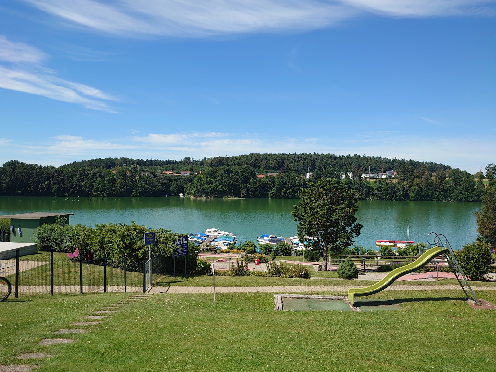 Foto de Camping Schiffenen Strand con playa recta