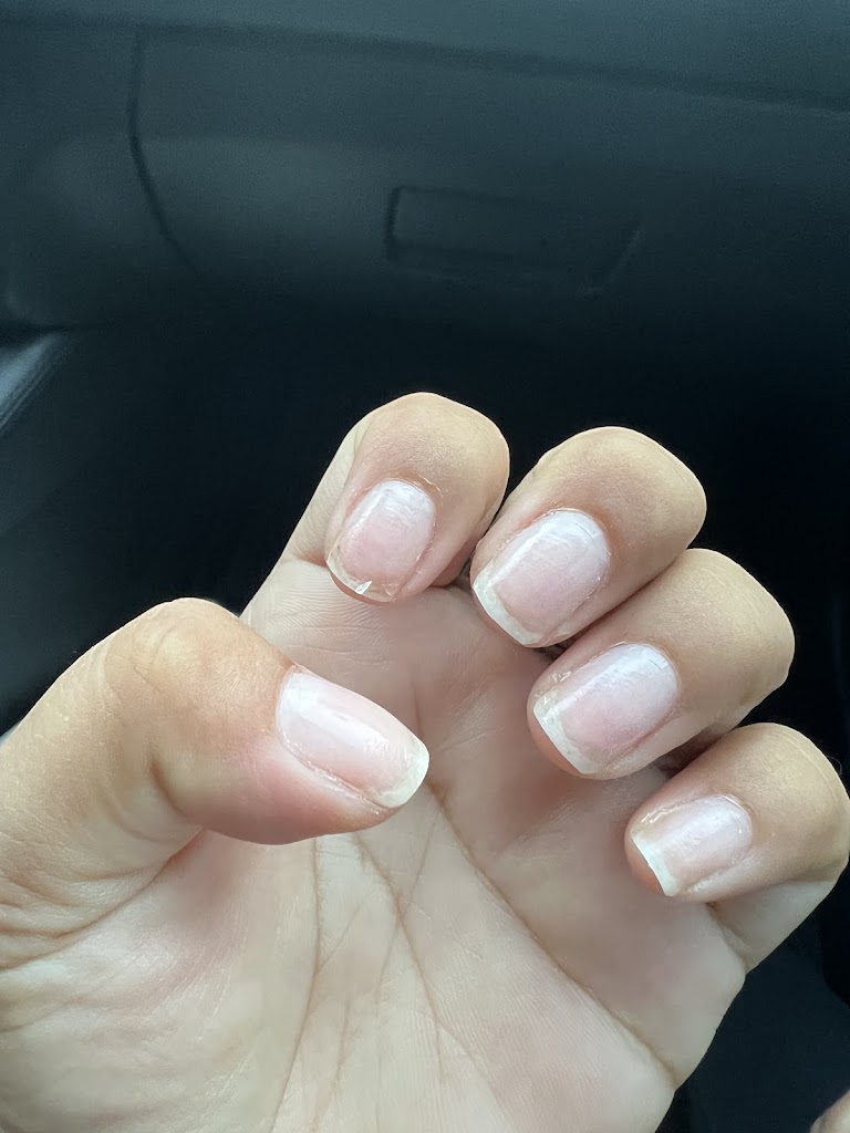 Universal Nail Salon 19428