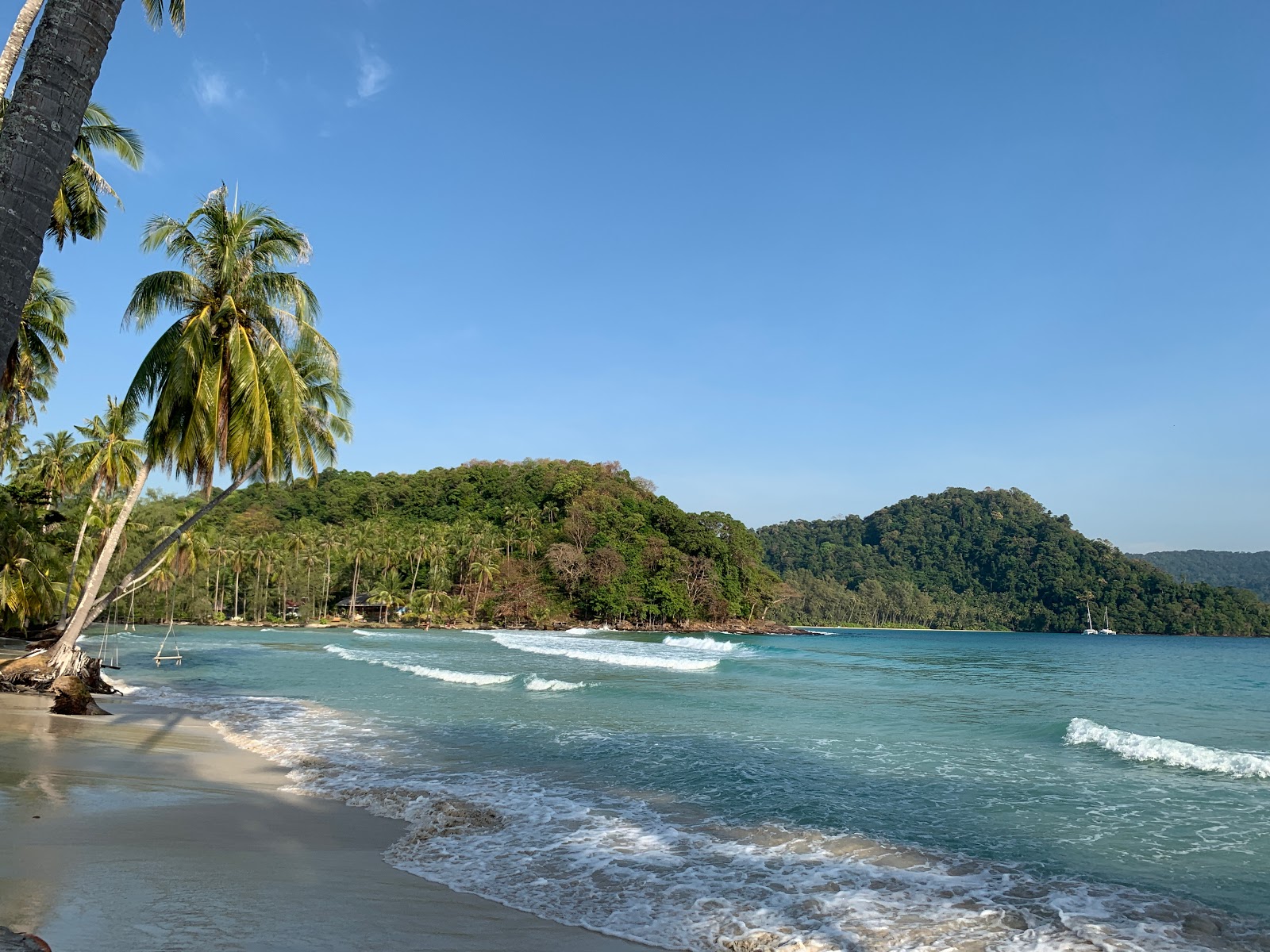 Foto av Klong Hin Stranden med rymlig bukt