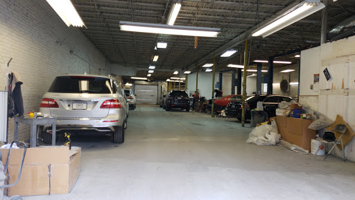Auto Body Shop «First Choice Body Shop», reviews and photos, 525 31st St S, Arlington, VA 22202, USA