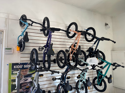 Bicycle Store «The Bicycle Center», reviews and photos, 612 Federal Rd, Brookfield, CT 06804, USA