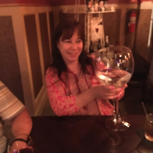 Wine Bar «Mouse Trap Cafe Wine and Cheese Bar, Full Bar», reviews and photos, 203 Broadway, Amityville, NY 11701, USA