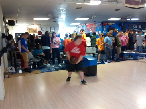 Bowling Alley «Gary Center Bowl», reviews and photos, 1118 N Market St, Paris, TN 38242, USA