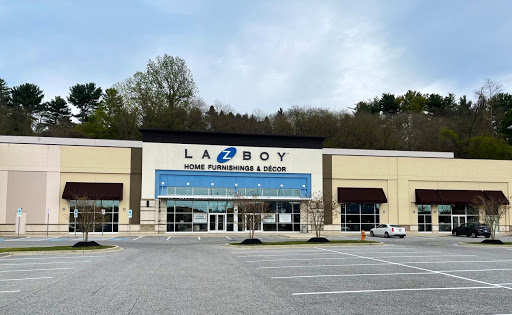 Furniture Store «La-Z-Boy Furniture Galleries», reviews and photos, 2301 York Rd, Timonium, MD 21093, USA