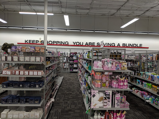 Clothing Store «Burlington Coat Factory», reviews and photos, 800 Barnum Avenue Cutoff, Stratford, CT 06614, USA