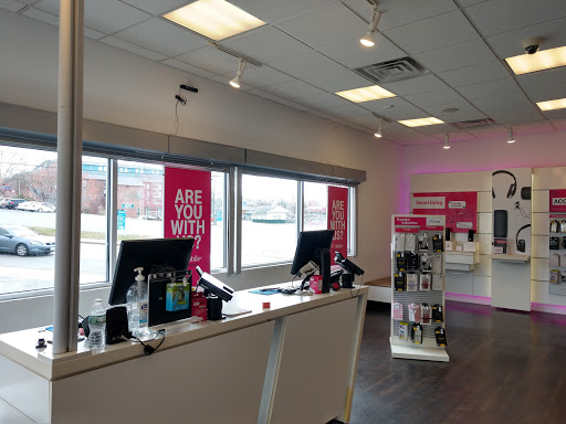 Cell Phone Store «T-Mobile», reviews and photos, 521 Belmont St, Brockton, MA 02301, USA