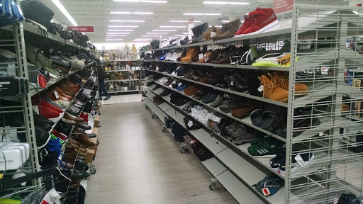 Clothing Store «Burlington Coat Factory», reviews and photos, 515 N Dupont Hwy, Dover, DE 19901, USA