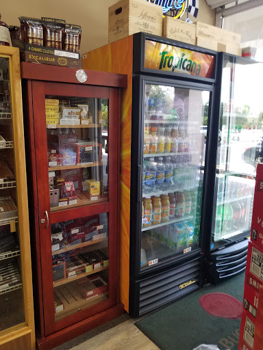 Liquor Store «1005 LIquor at Championsgate», reviews and photos, 8305 Champions Gate Blvd, Championsgate, FL 33896, USA