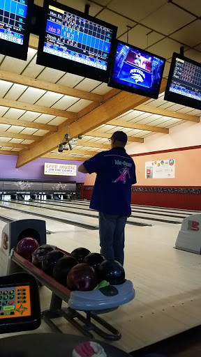 Sports Bar «West County Lanes», reviews and photos, 15727 Manchester Rd, Ellisville, MO 63011, USA