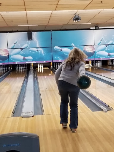 Bowling Alley «Cort-Lanes», reviews and photos, 928 NY-13, Cortland, NY 13045, USA