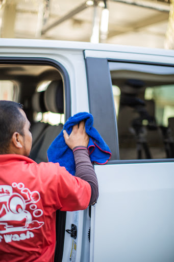 Car Wash «Soapy Suds Carwash», reviews and photos, 28038 The Old Rd, Valencia, CA 91355, USA