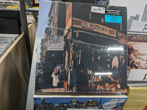 DVD Store «Vintage Stock», reviews and photos, 5351 NE Antioch Rd, Kansas City, MO 64119, USA