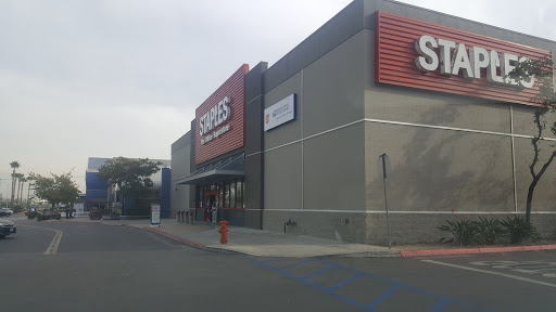 Office Supply Store «Staples», reviews and photos, 2080 W Empire Ave, Burbank, CA 91504, USA