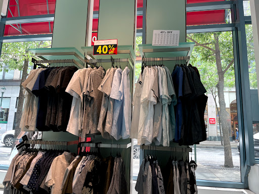 Shopping Mall «The Shops at Liberty Place», reviews and photos, 1625 Chestnut St, Philadelphia, PA 19103, USA