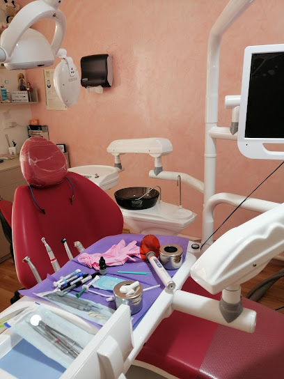 Odontología integral 'Clar Dent' C.D Edna Simoda Mejía