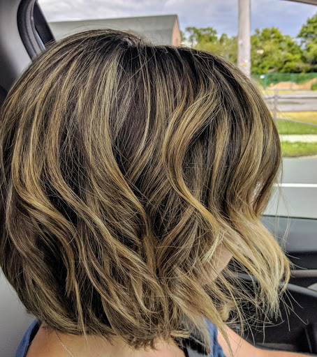 Beauty Salon «Splashes Salon», reviews and photos, 161 E Main St, Tuckerton, NJ 08087, USA