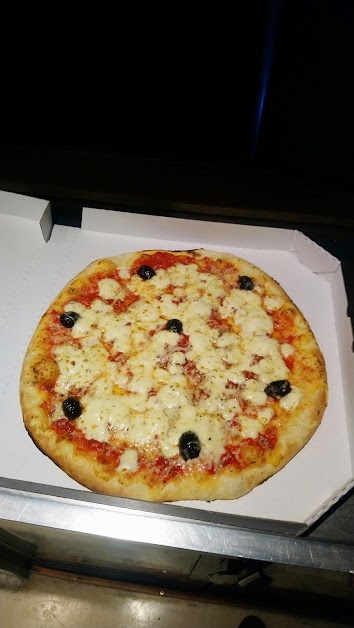 Pakyz pizza à Puyloubier