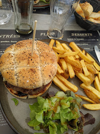 Hamburger du Restaurant Le Numéro 3 à Argelès-Gazost - n°7