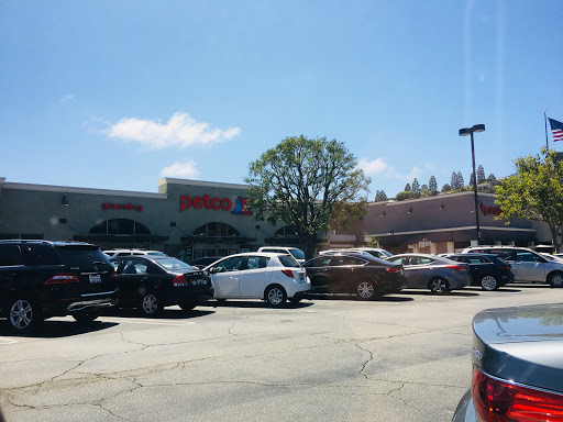 Pet Supply Store «Petco Animal Supplies», reviews and photos, 22 Peninsula Center, Rolling Hills Estates, CA 90274, USA
