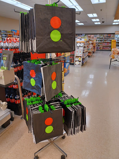 Grocery Store «Stop & Shop», reviews and photos, 1083 Inman Ave, Edison, NJ 08820, USA