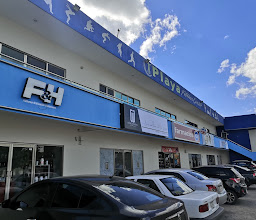 Playa Fitness Center Bosque Real photo