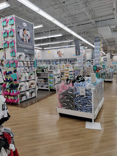 Shopping Mall «Midway Shopping Center», reviews and photos, 1001 Central Park Ave, Scarsdale, NY 10583, USA