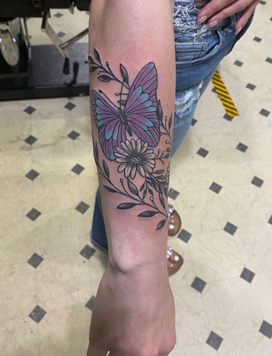 Explore tattoo ideas for back of shoulder, creative tattoo ideas in Evansville, available at Ink Therapy 101