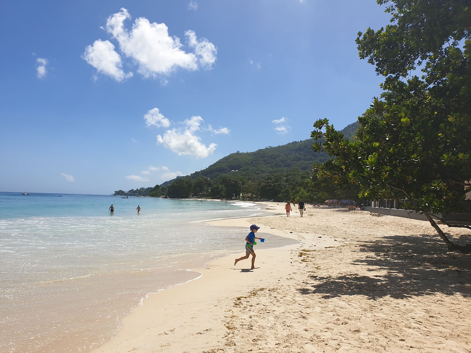 Beau Vallon Beach II的照片 带有宽敞的海岸