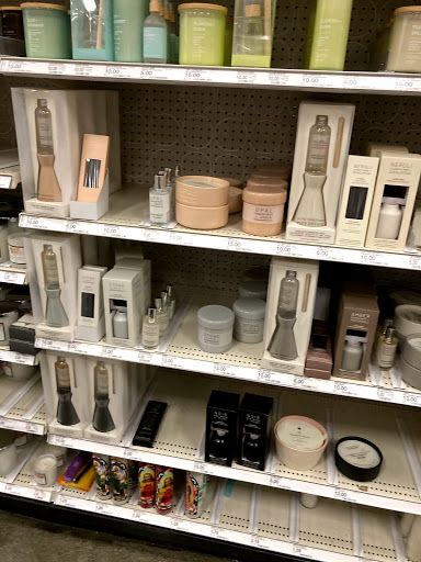 Department Store «Target», reviews and photos, 7100 Santa Monica Blvd #201, West Hollywood, CA 90046, USA