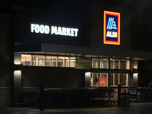 Grocery Store «ALDI», reviews and photos, 6250 Touhy Ave, Niles, IL 60714, USA
