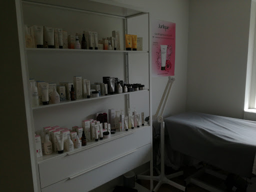 Dermalux - Peeling, Kosmetisk klinik, Vipper & Bryn in Roskilde, Roskilde