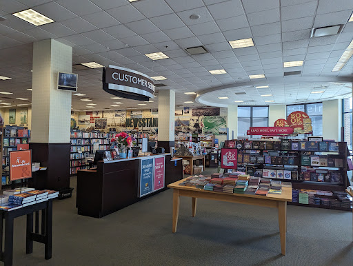 Barnes & Noble image